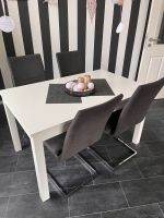 Ikea Sitzgruppe Tisch + 4 Stühle Niedersachsen - Emden Vorschau