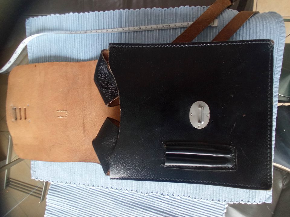 Rarität - Antike Umhängetasche aus Behördenbestand in Kirchseeon