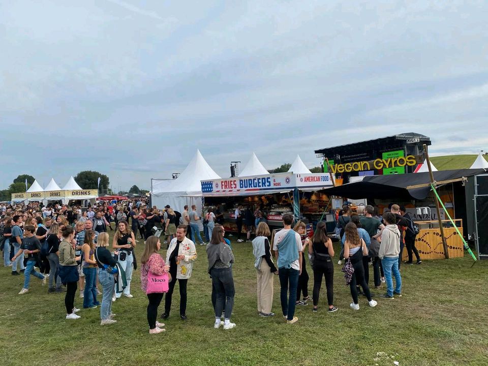 Job auf dem Hai in den Mai Festival 2024 in Berlin