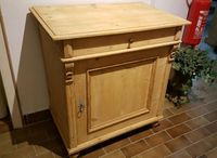 ★ ANTIK ★ Schöne kleine Gründerzeit Kommode Sideboard Truhe ★ massiv ★ Weichholz Schränkchen Vorratsschrank Brotschrank ★ komplett restauriert von wohnART ANTIKMÖBEL Nordrhein-Westfalen - Neunkirchen-Seelscheid Vorschau