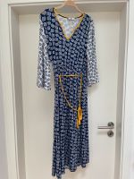 MIDI Kleid Boden blau weiß gelb Gr. 36/S UK 10R München - Trudering-Riem Vorschau