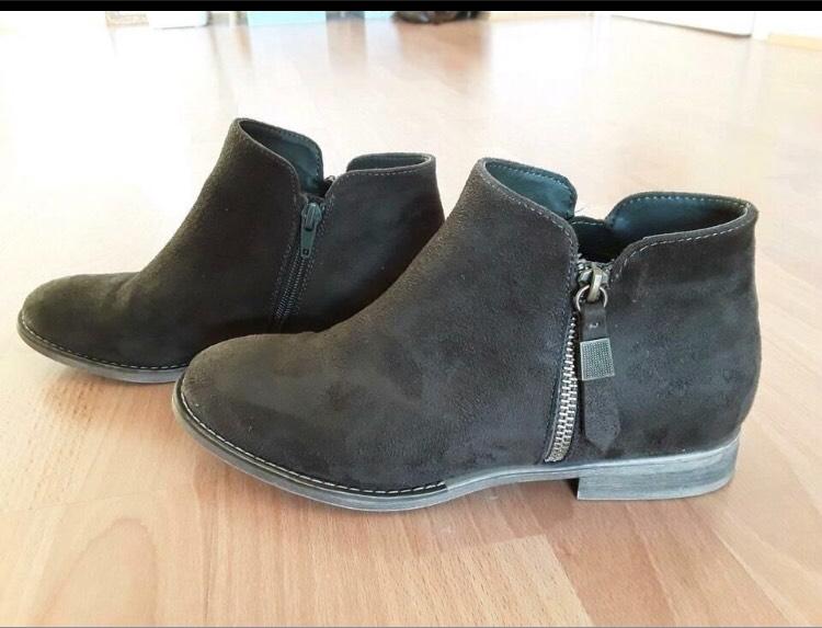 Stiefeletten, braun / dunkelgrün, Wildlederoptik, Herbstschuh in Erkrath
