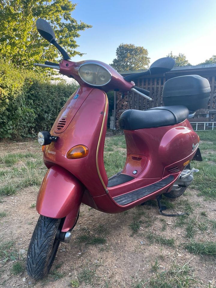 Vespa ET4 125 Roller Kult mit Topcase in Ichenhausen