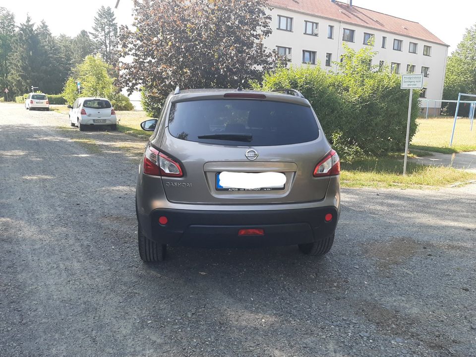 Nissan Qashqai J10 360° Sondermodell 1,6 Benziner Garagenfahrzeug in Leipzig