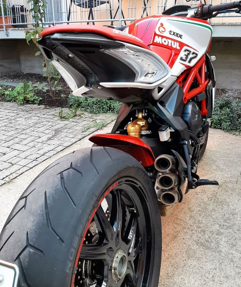 MV Agusta Dragster 800RC limitiert 145 von 350 Erstbesitz in Bruchsal