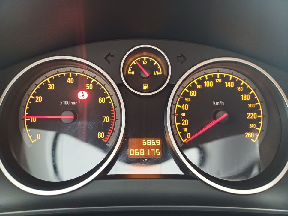 Opel Astra Klima / Rentner-Kfz / TÜV & Service neu 68.180 Km in Malchow