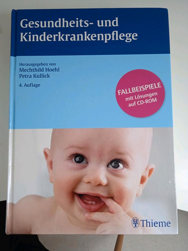 Kinderkrankenpflegebücher in Neuhof