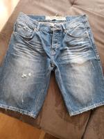 Esprit Herren Jeansshorts, Gr. 32 Bremen - Blumenthal Vorschau