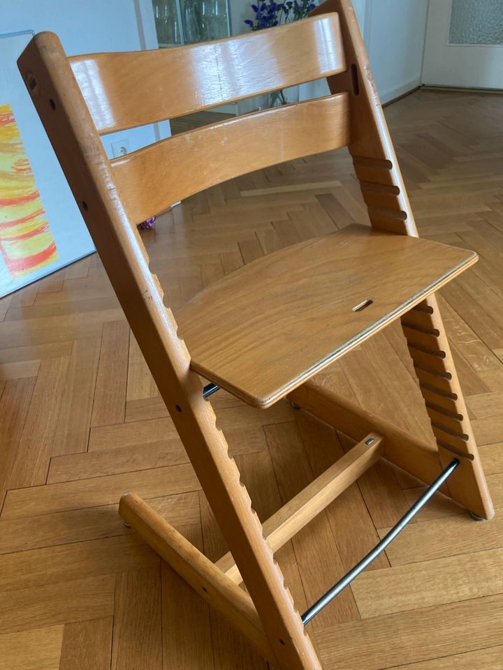 Tripp Trapp Stuhl von Stokke ohne Fußplatte in Wachtberg