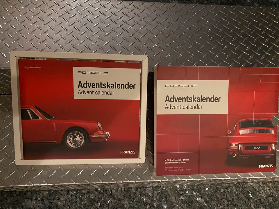 Porsche Adventskalender 911 mit Buch zum selbst befüllen in Wallerfangen