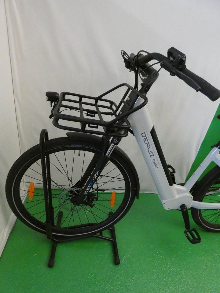 neues E-Bike DERIUZ QUARTZ / mit Frontträger in Essen