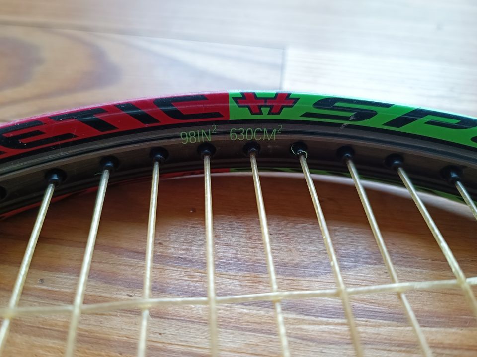 Fischer M Pro No. 1 Tennisschläger schwarz grün rot Carbon in Saarbrücken