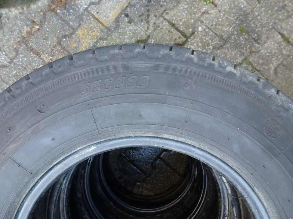 4 Reifen 185 R14 C  Profil 8 mm in Nürtingen