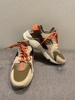 Nike Air Huarache bronze-oliv-beige 37,5 Rheinland-Pfalz - Heidesheim Vorschau