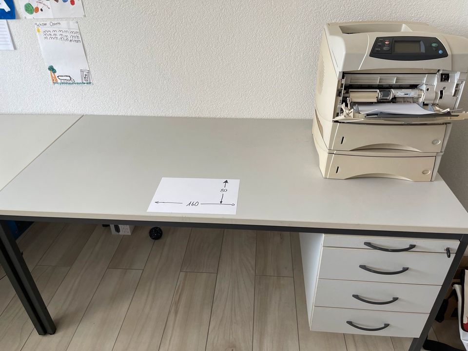 Büromöbel weiß Tische in L Form mit Schubladen und Container in Heilbronn