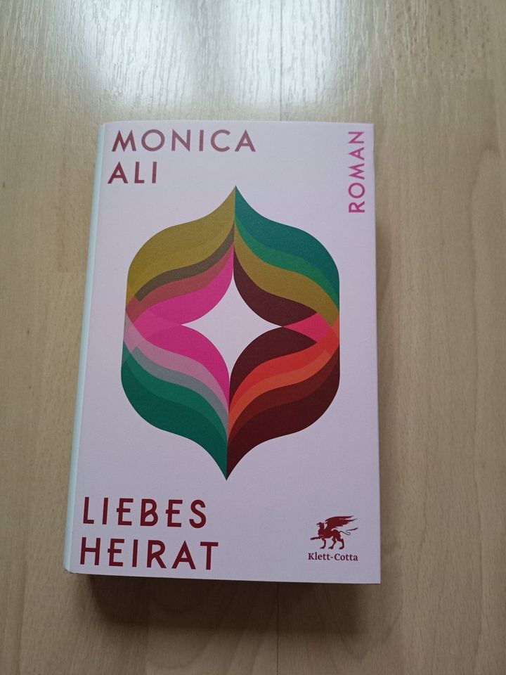 Monica Ali, Liebesheirat in Weinheim