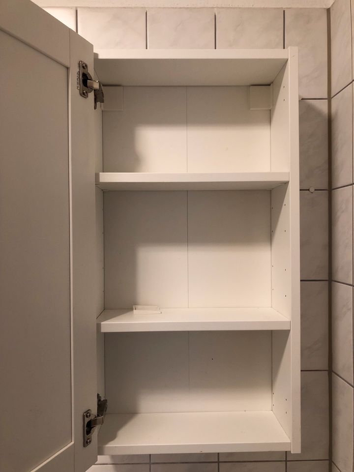 Ikea Enhet Spiegelschrank Alibert in Regensburg