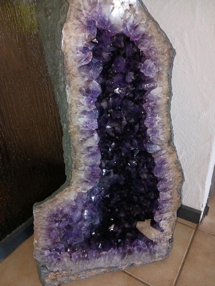 Sehr großer Amethyst 90 x 50 x 30 cm in Winnenden