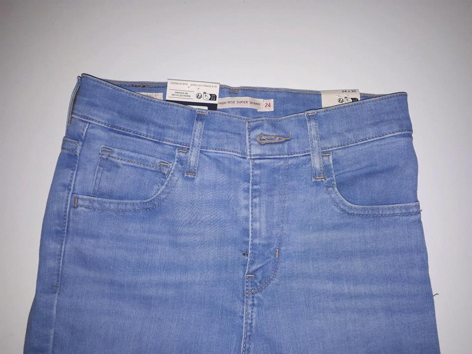 Neu ovp Levi's 720 High Rise Super Skinny Jeans 24/30 blau in Villmar