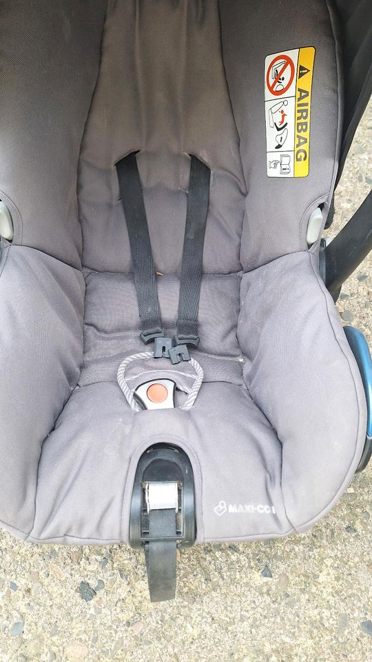 Maxi cosi babyschal in Kassel