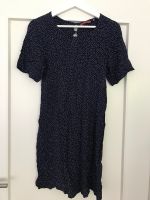 Sommer-/Etui-Kleid von Esprit, S, dunkelblau mit dezenten Muster München - Untergiesing-Harlaching Vorschau