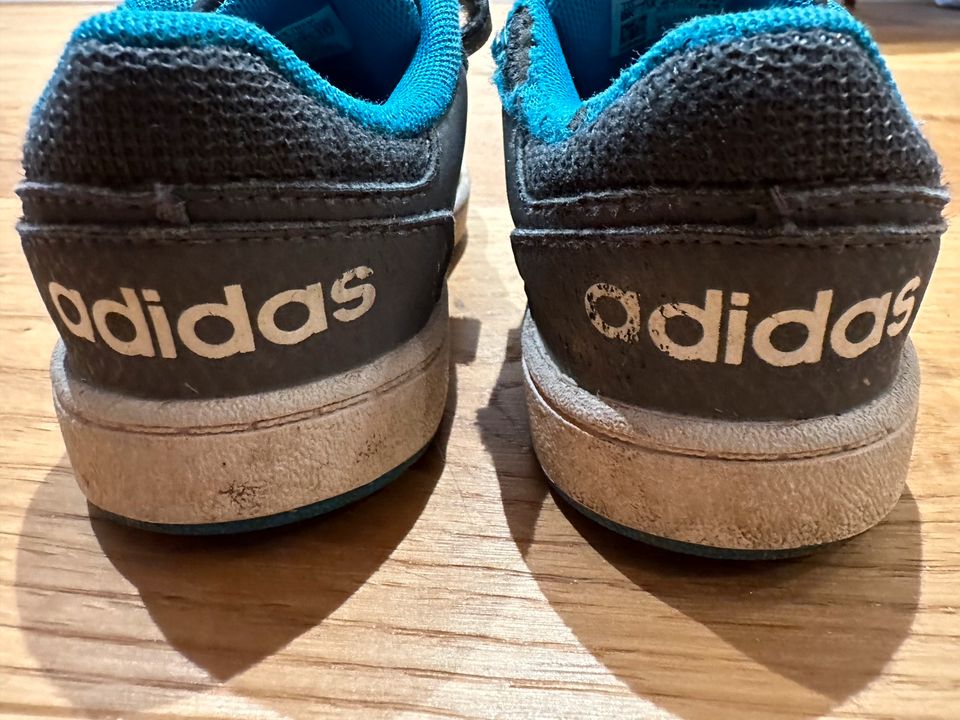 Kinder Turn Schuhe - ADIDAS - Gr. 25 - Klett - Sport - Sneaker in Köwerich