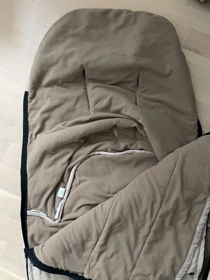 Bugaboo Wintersack / Kinderwagensack beige in Berlin