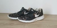 Nike Damen Sneakers Schwarz/Beige Gr. 41 Bayern - Kumhausen Vorschau