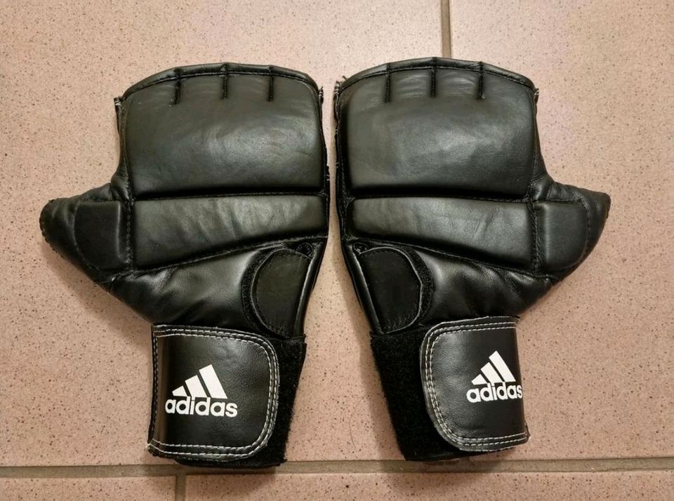 ADIDAS Boxhandschuhe Performance Punch-Handschuhe »SPEED« in Bayern -  Strullendorf | eBay Kleinanzeigen ist jetzt Kleinanzeigen