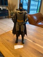 Batman Figur beweglich Spielzeug kinder warner bros Nordrhein-Westfalen - Solingen Vorschau