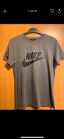 Nike T-Shirt gr.L 13.-Hilfiger gr.L 13-und viele andere Nordrhein-Westfalen - Düren Vorschau