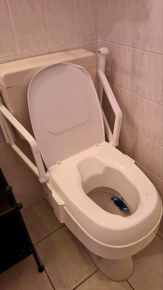 Toilettensitzerhöhung in Köln