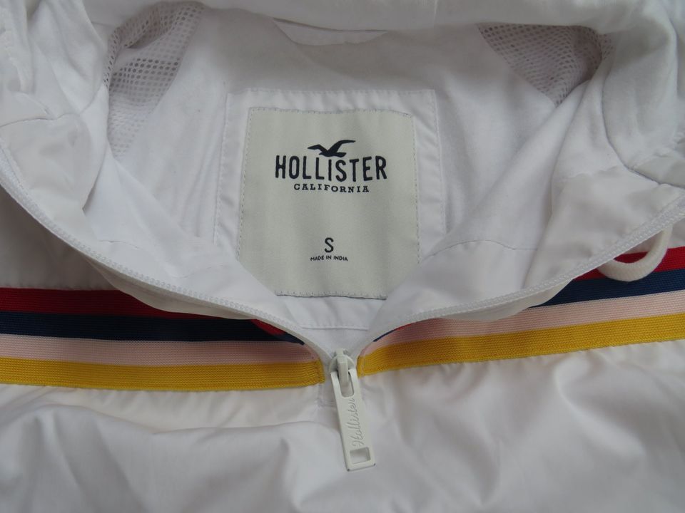 weiße leichte Jacke / Windbreaker von Hollister, Gr. S in Thyrnau