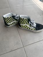 Vans Skateboard Schuhe Größe 41 top Turnschuhe Sportschuhe Nordrhein-Westfalen - Hürth Vorschau