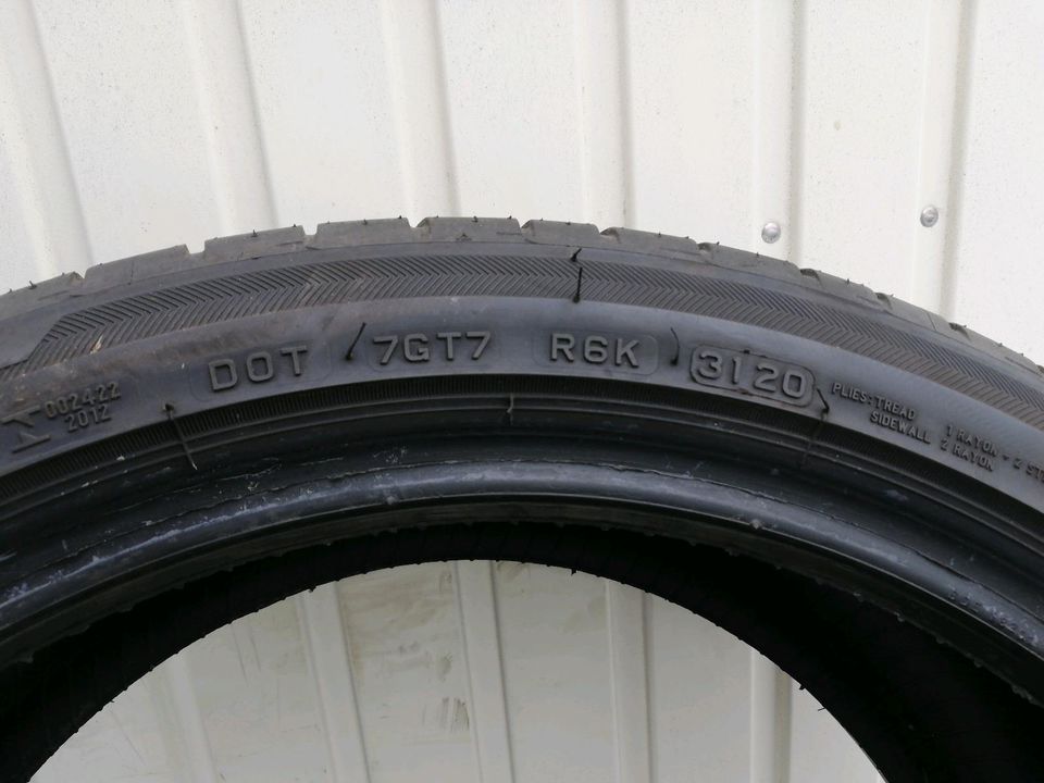 2 Stück neuwertig 225 40 R18 92Y Bridgestone RFT Runflat Sommerre in Detmold