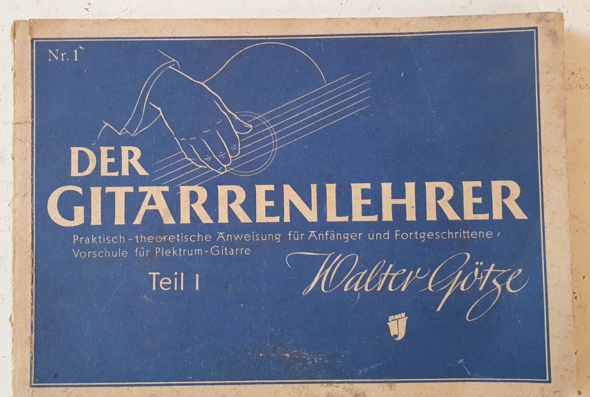 altes Musikheft Gitarrenlehrer Gitarre Musik Noten 1949 in Bad Suderode