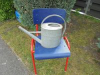 Für Gartendeko Stuhl mit alter Gießkanne Brandenburg - Großräschen Vorschau