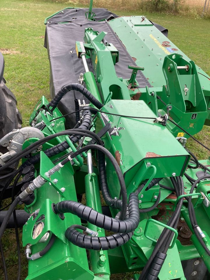 Kuhn John Deere 388 Mähwerk Mähkombination in Salzkotten