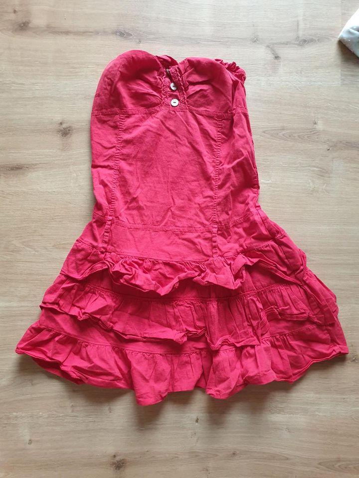 Rotes trägerloses kleid sommerkleid rüschen boho süß damen gr. S in Backnang