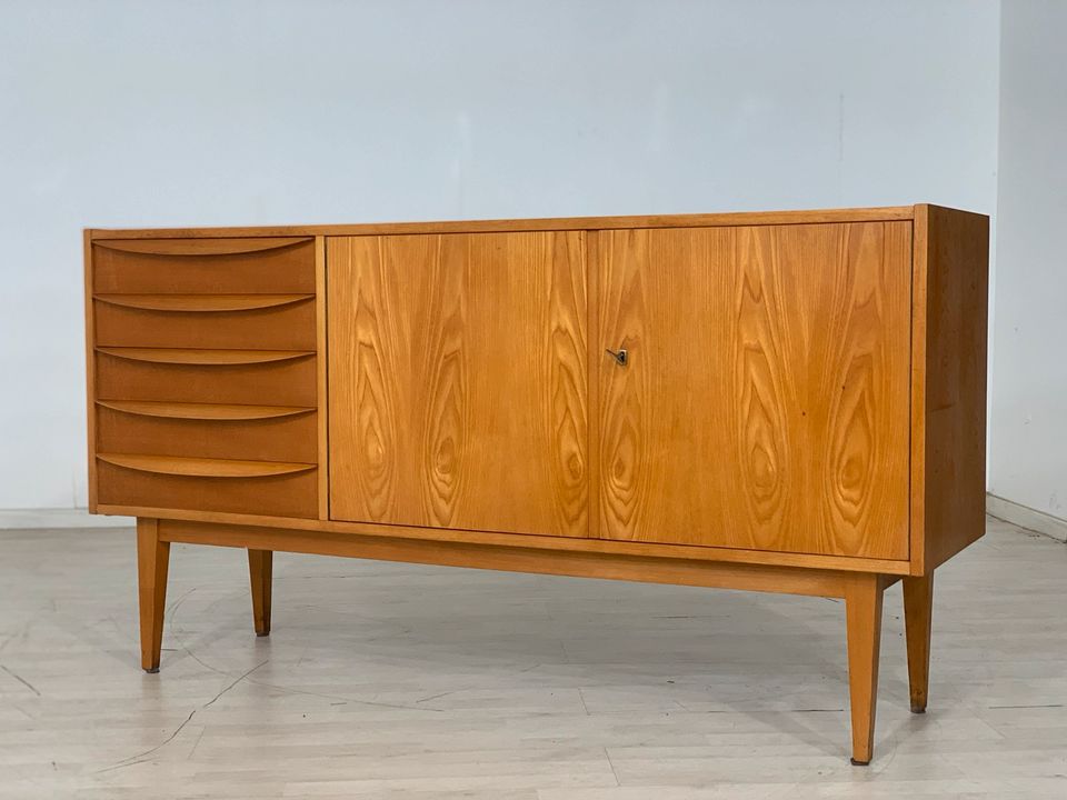 MID CENTURY HELLERAU SIDEBOARD SCHRANK KOMMODE VINTAGE in Berlin