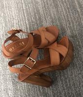 BEQUEME - MODERNE Sandalen von OFFICE LONDON Nordrhein-Westfalen - Herne Vorschau