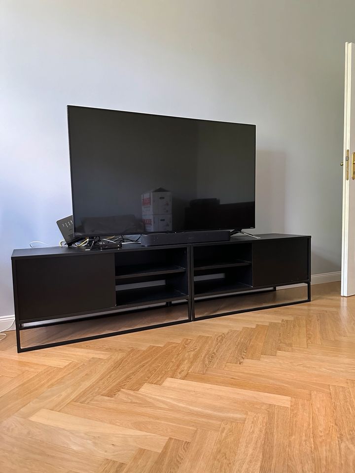 TV Unterschrank in matt schwarz Ikea in Dortmund