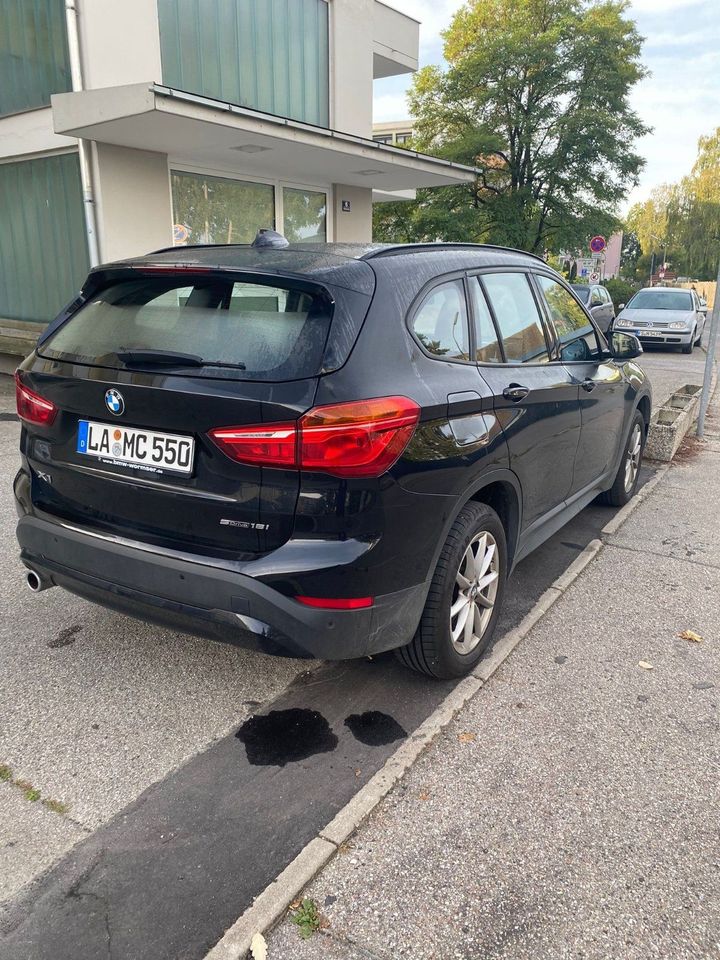 BMW X1 sDrive 18i Avantage Modell in Essenbach