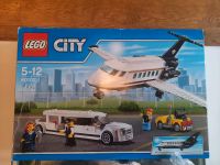 LEGO City 60102  Flughafen VIP Service Limousine Flugzeug Nordrhein-Westfalen - Wiehl Vorschau