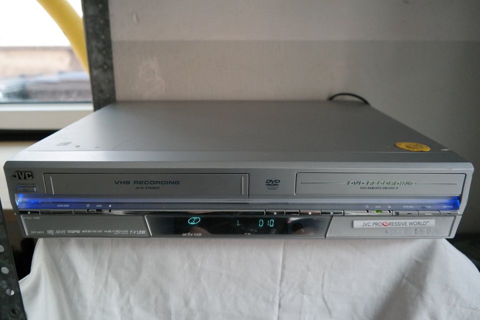 JVC DR-MV 1, VHS-DVD Kopierer Recorder defekt? in München
