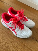 Asics Kunstrasen Tennisschuhe Damen NEU Nordrhein-Westfalen - Paderborn Vorschau