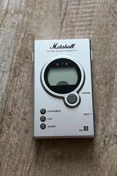 Marshall MT-1 Gitarre Bass Tuner Stimmgerät in Wriezen