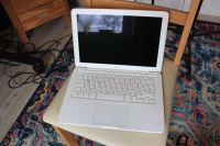 Macbook weiss 2009 Defekt für Bastler und Ersatzteile Sachsen-Anhalt - Aschersleben Vorschau