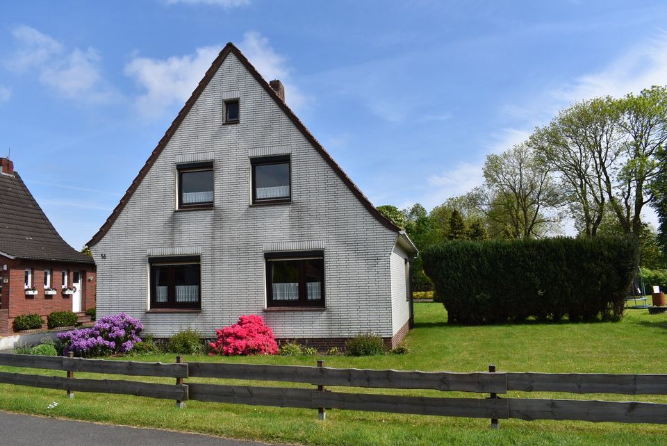 Freistehendes Einfamilienhaus Sanierungsbedürftig in Nordenham