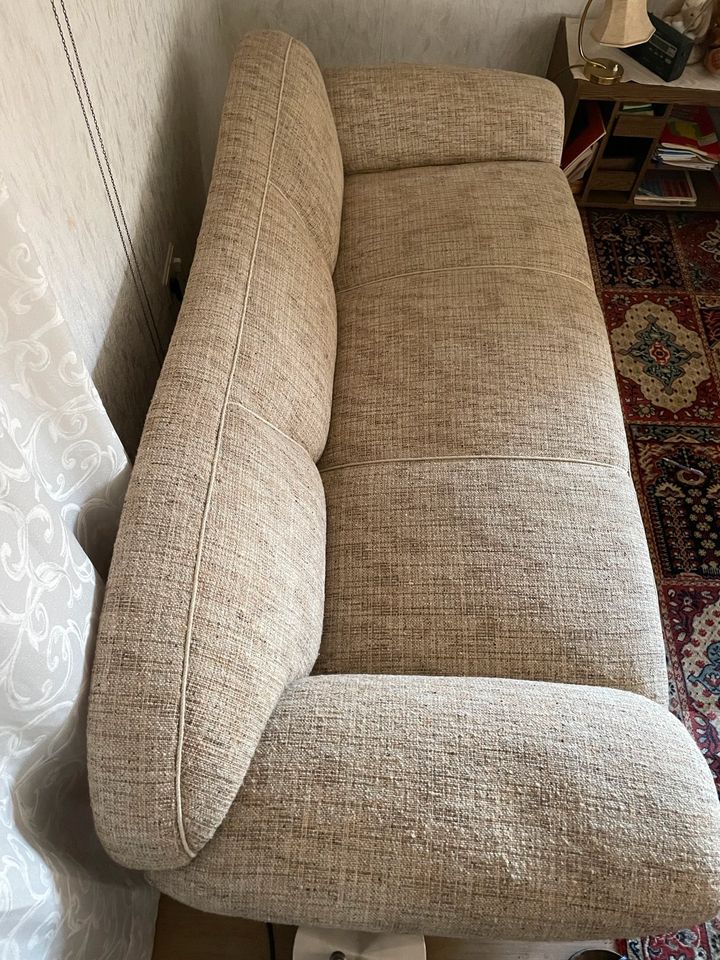 Antikes Sofa + 2 Sessel neu renoviert/ aufgearbeitet in Hannover